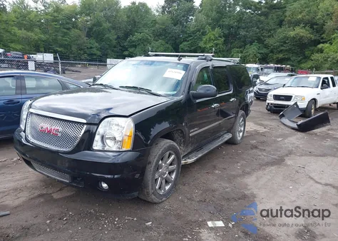 2014 GMC Yukon Xl 1500 Denali z USA, uszkodzony, nr VIN 1GKS2MEF2ER179916